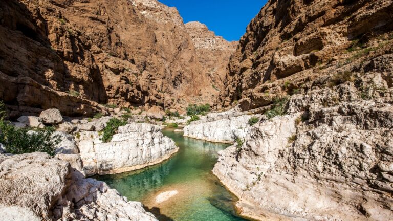 Wadi Shab – jak dojechać, co zobaczyć i kiedy najlepiej jechać?