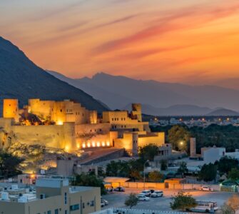 Czy Oman jest drogi? Porównanie z innymi krajami Bliskiego Wschodu