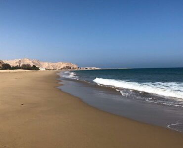 Plaża Yiti Beach – co warto wiedzieć? Plaże w Omanie