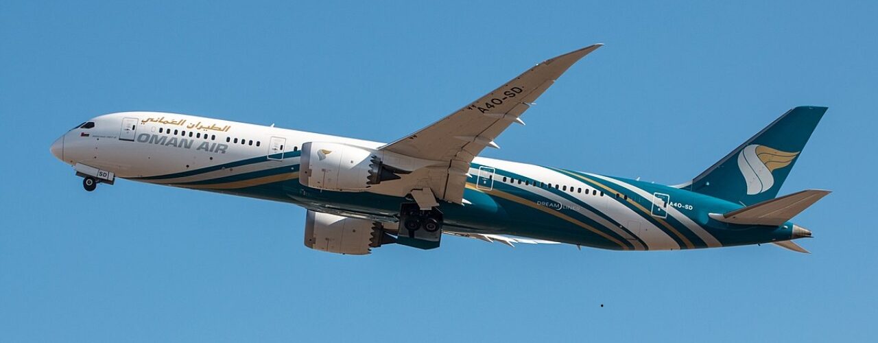 Oman Air – przewoźnik narodowy Omanu: flota, trasy, bagaż, opinie