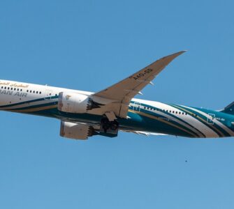 Oman Air – przewoźnik narodowy Omanu: flota, trasy, bagaż, opinie
